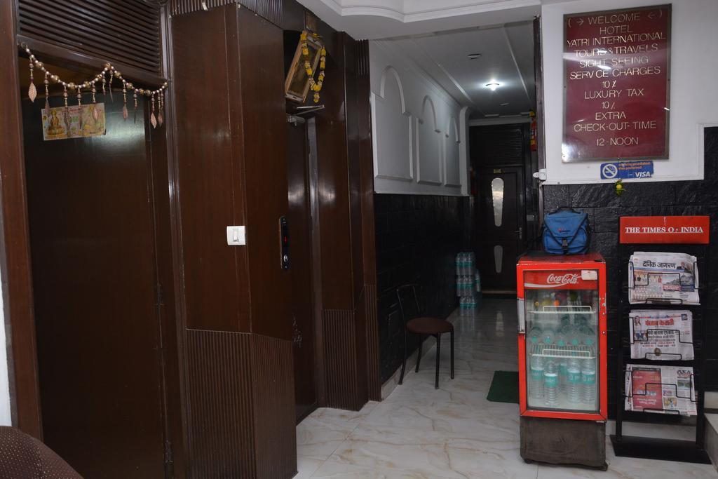 Hotel Yatri International New Delhi Exterior photo