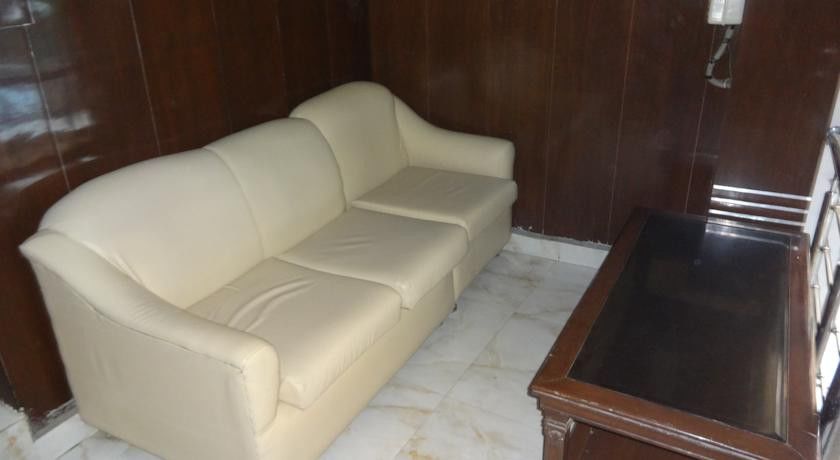 Hotel Yatri International New Delhi Exterior photo